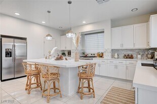 6723 Tangled Vines Ave in Las Vegas, NV - Building Photo