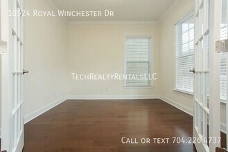 10524 Royal Winchester Dr in Charlotte, NC - Building Photo - Building Photo
