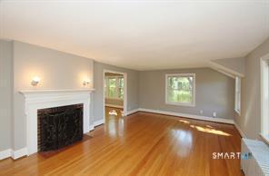 322 Deerfield Rd in Windsor, CT - Building Photo