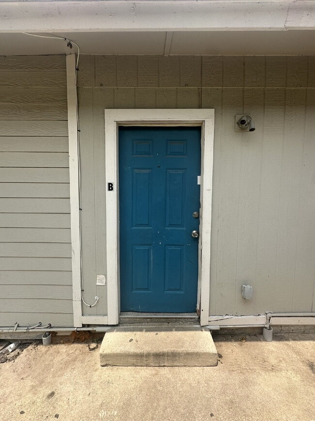 378 E Petaluma Blvd in San Antonio, TX - Building Photo - Building Photo