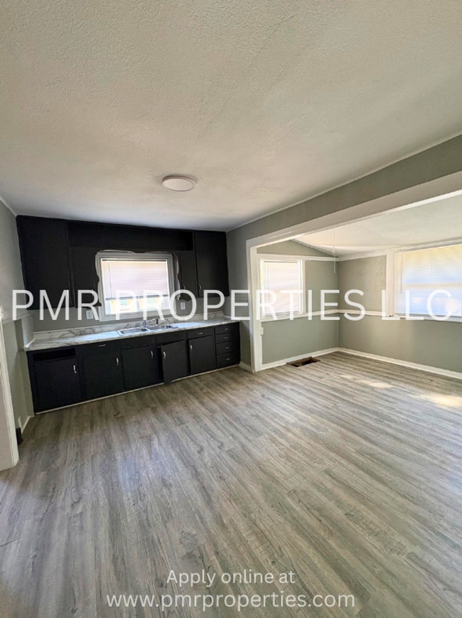 824 Green St in St. Joseph, MO - Building Photo - Building Photo