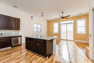 4808 N Spaulding Ave in Chicago, IL - Building Photo - Building Photo