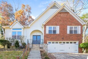 1218 Raleigh Way NW in Lawrenceville, GA - Building Photo