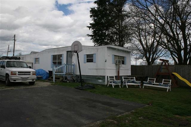 16-20 Main St in Mcsherrystown, PA - Foto de edificio - Building Photo