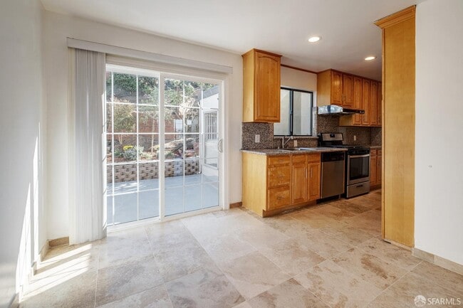 97 Canyon Dr in San Francisco, CA - Building Photo - Building Photo