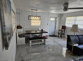 1288 Waite Dr in North Fort Myers, FL - Building Photo