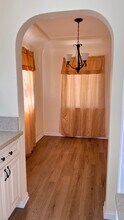 3425 E 5th St, Unit Upstairs 3423 in Los Angeles, CA - Building Photo - Building Photo