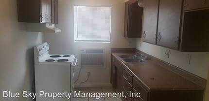 258 N G St in Porterville, CA - Building Photo - Building Photo