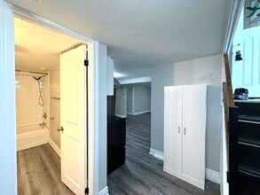 282 E 33rd St in Hamilton, ON - Building Photo - Building Photo