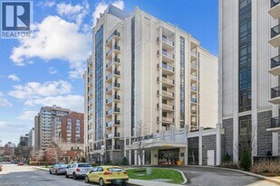 81 Robinson St in Hamilton, ON - Building Photo