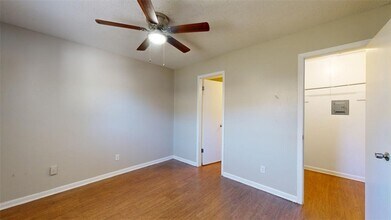 500 Foch St, Unit 9 in Bryan, TX - Building Photo - Building Photo