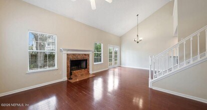 629 10th Ave S in Jacksonville Beach, FL - Building Photo - Building Photo