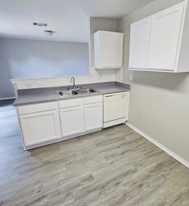 3822 Krie Trail in San Antonio, TX - Building Photo - Building Photo