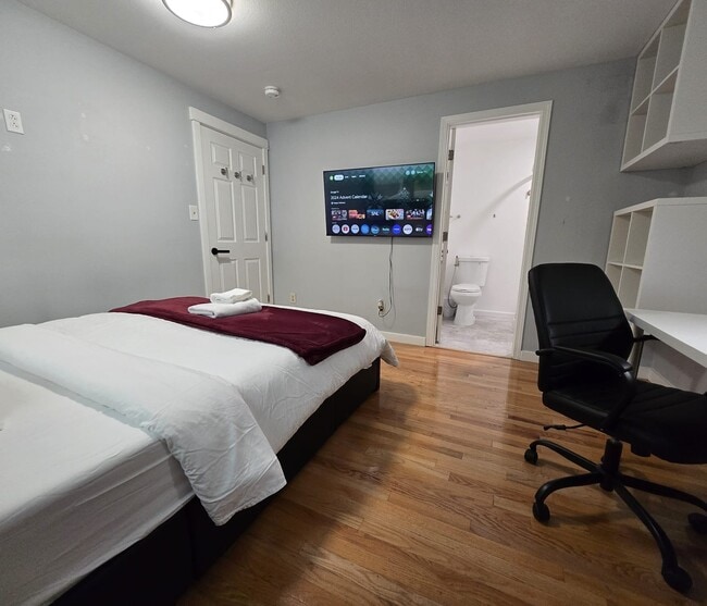 property at 19925 Wallingford Ave N