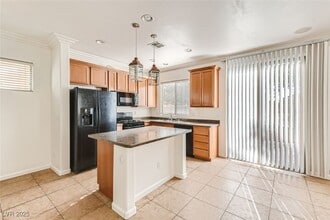 3645 Lakeside Villas Ave in North Las Vegas, NV - Building Photo - Building Photo