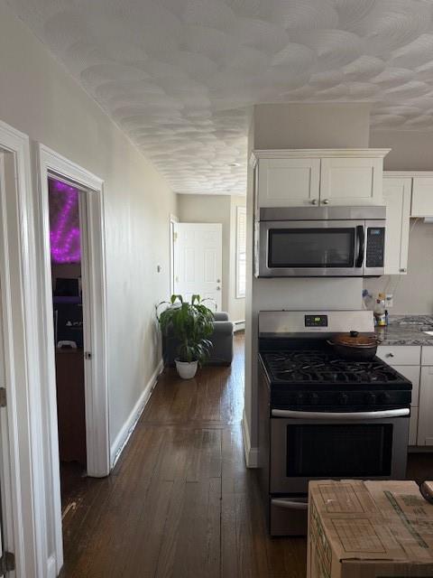 1043 Mineral Spring Ave in North Providence, RI - Building Photo - Building Photo