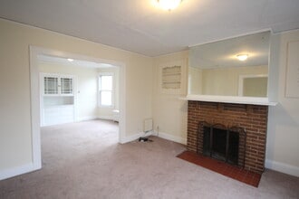 411 Fairfield Ave, Unit 2 in Hartford, CT - Foto de edificio - Building Photo