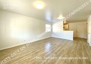 271 Caddo in San Antonio, TX - Building Photo - Building Photo