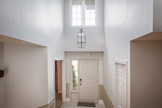 BEAUTIFULLY KEPT 4 BEDROOM HOME WITH FULLY in London, ON - Building Photo - Building Photo