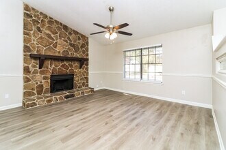 427 Ridgetop Dr NW in Acworth, GA - Building Photo - Building Photo