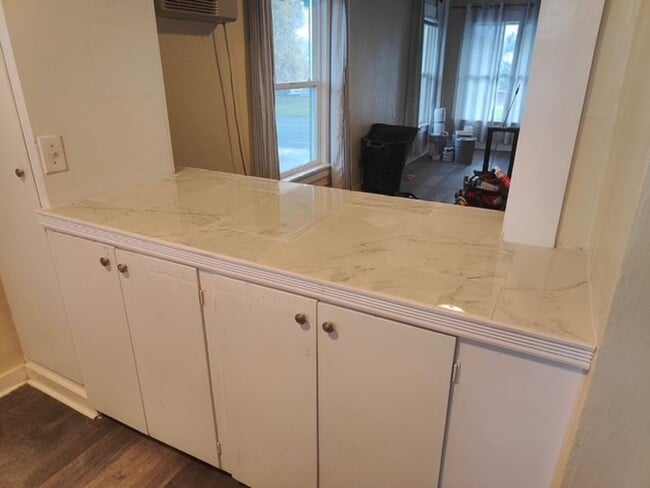 1205 W Yakima Ave in Yakima, WA - Building Photo - Building Photo