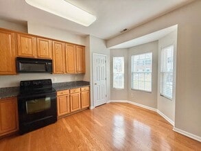 110 Graystar Rd in Apex, NC - Building Photo - Building Photo