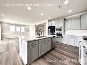 6511 Wildbrook Dr in Charlotte, NC - Building Photo - Building Photo