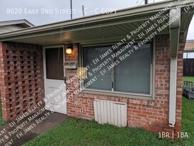 8020 E 2nd St S in Tulsa, OK - Building Photo