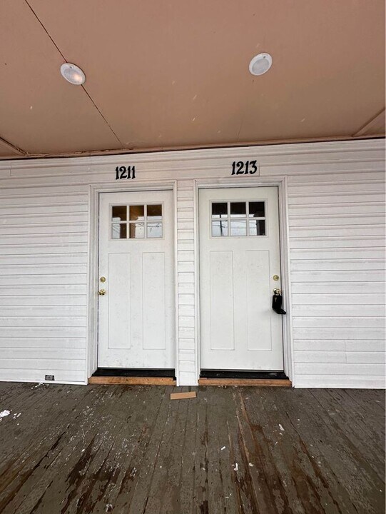 1213 Pittston Ave in Scranton, PA - Building Photo