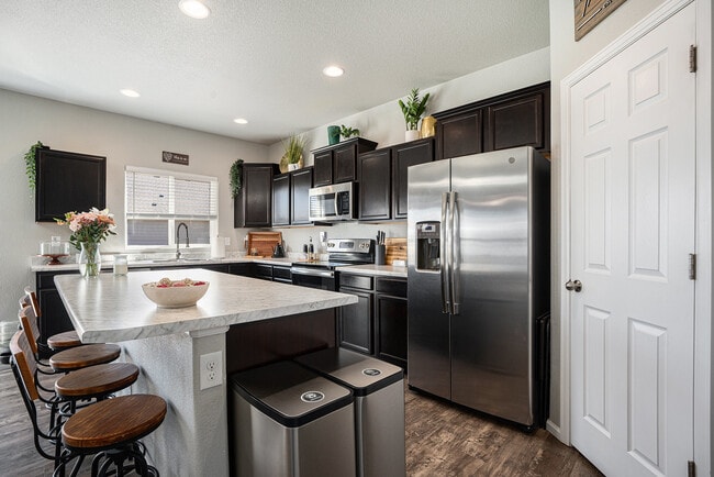 6915 Mandan Dr in Colorado Springs, CO - Building Photo - Building Photo