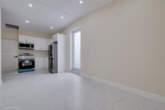 10421 SW 184th St in Cutler Bay, FL - Building Photo - Building Photo