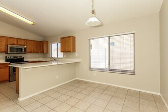 11257 Eden McKenzie Cir in Surprise, AZ - Building Photo - Building Photo