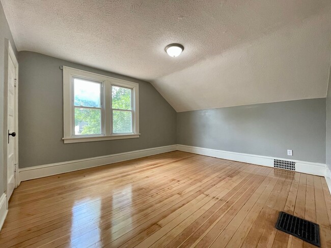 24 16th Ave N in St. Cloud, MN - Building Photo - Building Photo