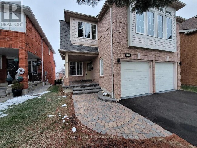 5763 Greensboro Dr in Mississauga, ON - Building Photo - Building Photo