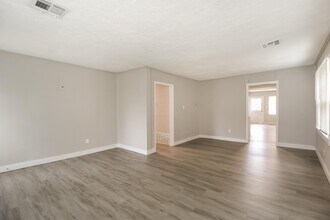 1420 NW 94th St in Oklahoma City, OK - Building Photo - Building Photo