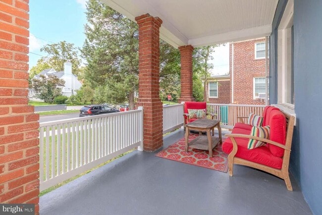 706 Van Buren St NW in Washington, DC - Building Photo - Building Photo