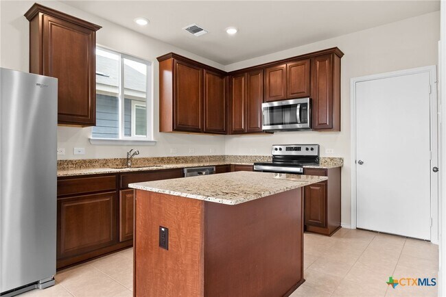 169 Katie Elder Dr in Jarrell, TX - Building Photo - Building Photo