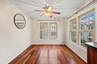 8852 Thomas Lea Terrace in Gaithersburg, MD - Building Photo - Building Photo
