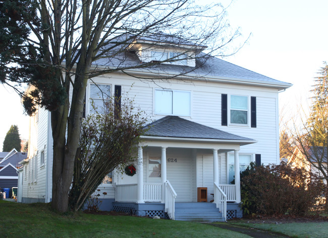 The White House in Tacoma, WA - Foto de edificio - Building Photo