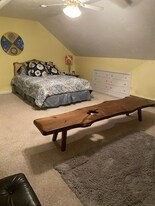 272 Skunknet Rd in Barnstable, MA - Building Photo