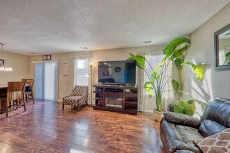 10981 York St in Northglenn, CO - Building Photo - Building Photo