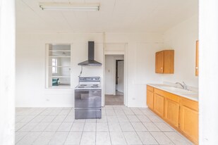 1139 5th Ave in East Mckeesport, PA - Building Photo