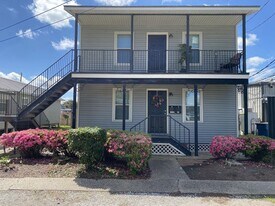 549 California Ave in Port Allen, LA - Building Photo