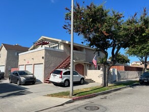 1218 California St in Huntington Beach, CA - Building Photo - Building Photo