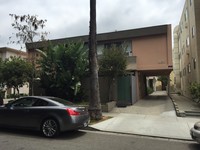 1036 N Orange Grove Ave in Los Angeles, CA - Foto de edificio - Building Photo