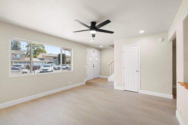 1429 Crucero Ct in San Jose, CA - Building Photo - Building Photo