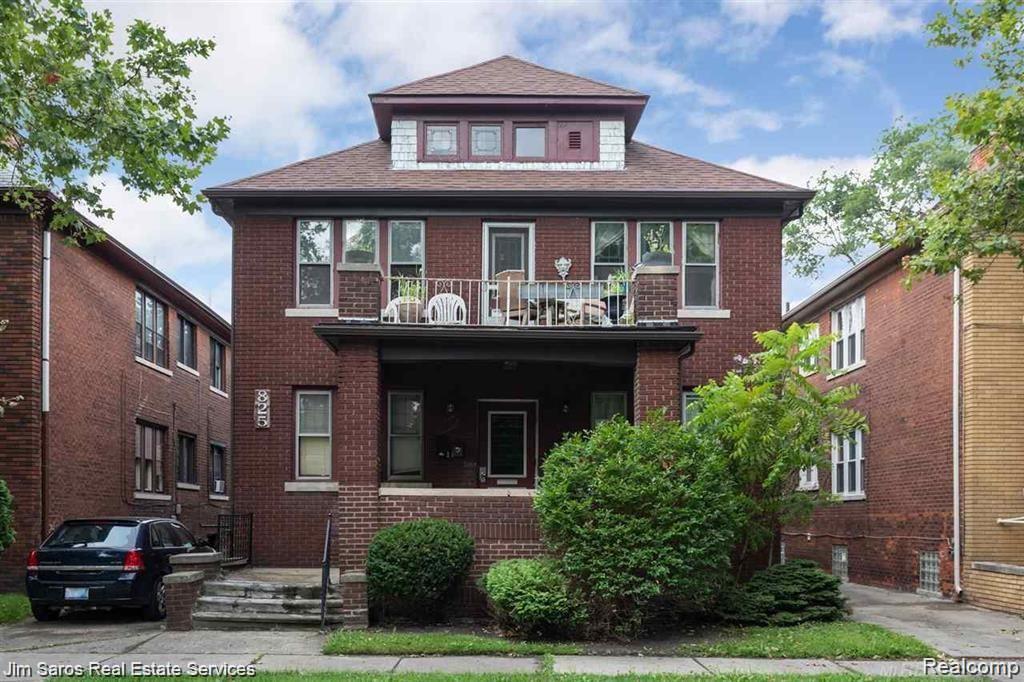 825 Beaconsfield Ave, Unit 2N in Grosse Pointe Park, MI - Building Photo