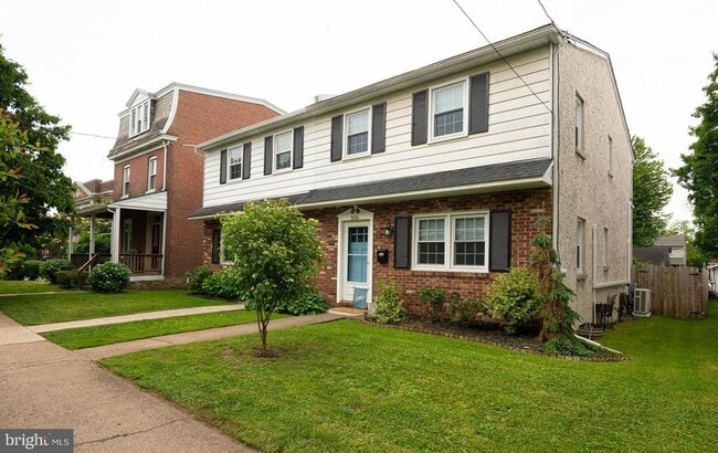 property at 356 2nd Ave