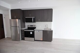 2782-2782 Barton St E in Hamilton, ON - Building Photo - Building Photo
