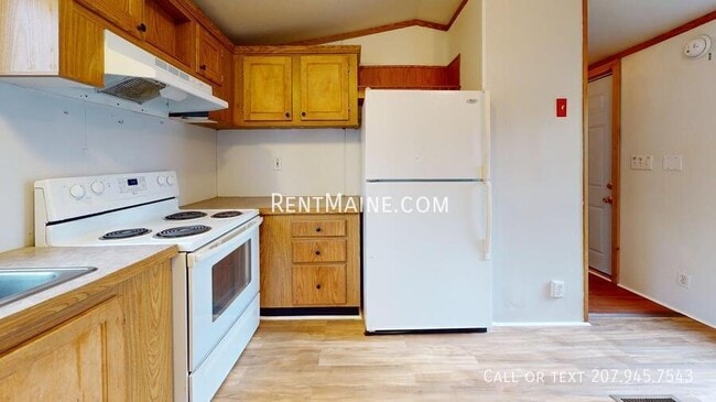 46 Pheasant Hill Trailer Park in Milford, ME - Building Photo - Building Photo